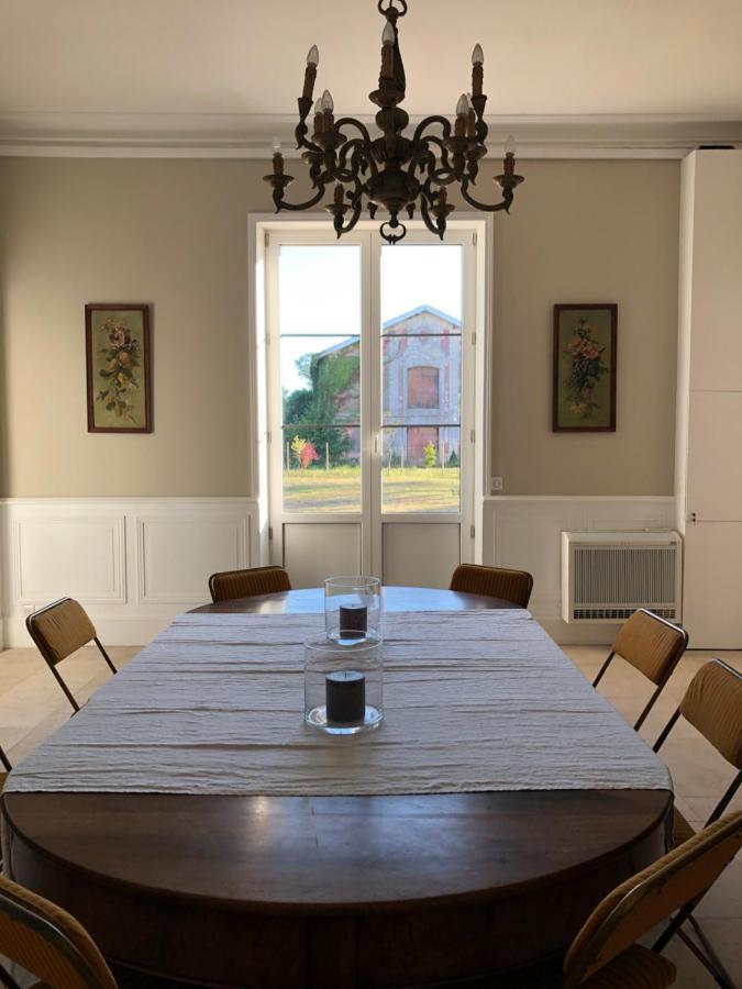 Château Bernon Queyrac Extérieur photo